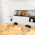 Surf Hotel apartamentowy 4*
