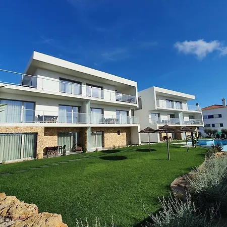 Ericeira Surf Apartments *