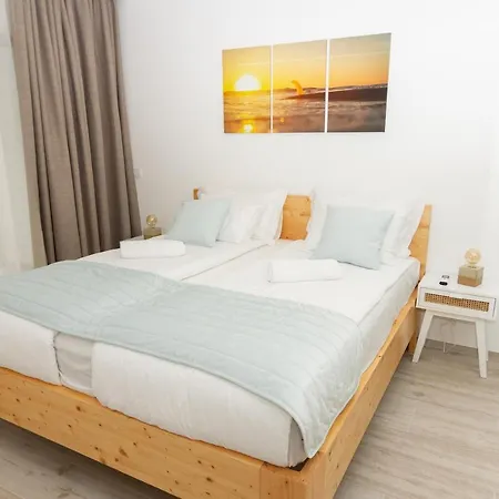 Aparthotel Ericeira Surf Apartments *