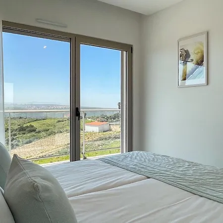 Ericeira Surf Apartments Aparthotel *