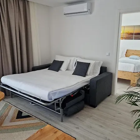 Ericeira Surf Apartments Aparthotel *